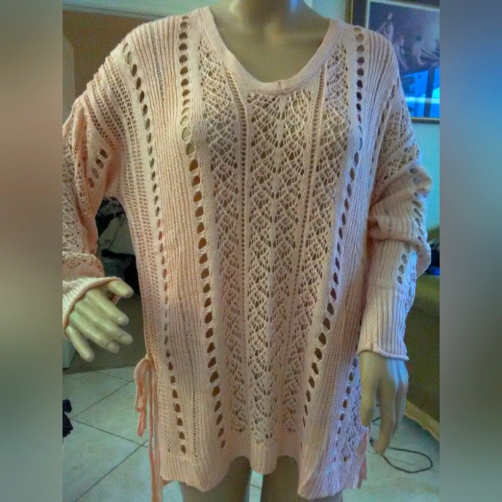 BNWT KIT BLOUSE BY SHERMIA SZ. MED OVERSIZED SHEER PEACHY PINK HI/ LO SLIT SIDES